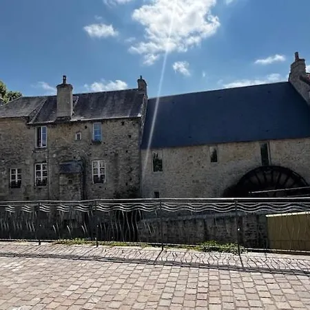 Les Tapisseries With Cathedral View Apartamento Bayeux